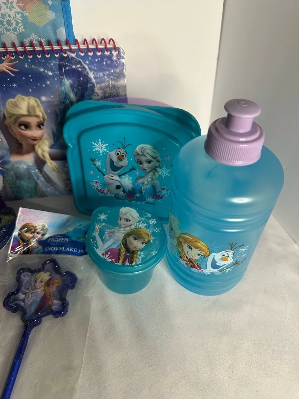 Disney Frozen Stationery, Accessories & Snack Set – Elsa, Anna & Olaf Themed